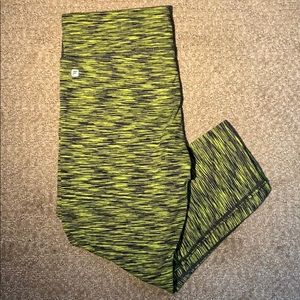 💋 Fabletics crop leggings